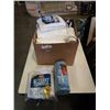 Image 1 : KIMBERLEY CLARK LOW LINT CREW WIPES, SPRAY BOTTLES, SHOP TOWELS
