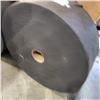 Image 1 : 6-3/4 INCH WIDE ROLL OF SHOP RAG