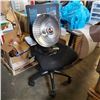 Image 1 : MESH BACK GAS LIFT OFFICE CHAIR