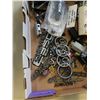 Image 2 : TRAY OF CAR BADGES AND PARTS
