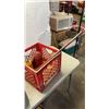 Image 2 : 1 TON CHAIN HOIST AND 2 BOTTLE JACKS