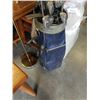 Image 2 : PING GOLF CLUBS AND AREA CARPET