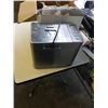 Image 2 : BOX OF FABRIC WITH ROD POUCH AND BREAD MAKER
