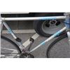Image 2 : SILVER RALEIGH MONTAGE BIKE