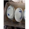 Image 2 : TOTE OF WHITE BOWLS