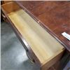 Image 2 : VINTAGE 3 DRAWER DRESSER