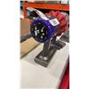 Image 8 : DYSON V10 MOTORHEAD CORDLESS STICK VACUUM WITH ACCESSORIES, CHARGER, DOCK - TESTED WORKING - RETAIL 