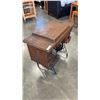 Image 2 : VINTAGE SINGER TRESTLE TABLE