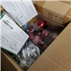 Image 8 : 2 BOXES OF SEASONAL LIGHTS AND DECOR