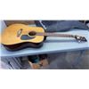 Image 2 : BEAVER CREEK BCTC101 ACOUSTIC GUITAR WITH CASE