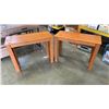 Image 1 : 2 OAK SIDE TABLES