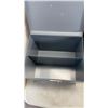 Image 8 : 2 METAL BOXES AND SHOWER SHELF