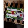 Image 2 : 2 PACKS SOLAR GARDEN LED LIGHTS AND 2 KIDS CASH REGISTER TOYS