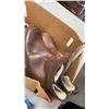 Image 8 : ADIDAS SHOES SIZE 7.5 AND 3 PAIRS OF BOOTS