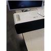 Image 2 : IPOD HI-FI SPEAKER DOCK AND APPLE A1082 CINEMA DISPLAY