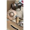 Image 8 : LOT OF BRASS COLLECTIBLES AND 4 ESTATE PICTURES 2 ARE FELT