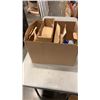 Image 2 : BOX OF RESISTORS ON SPOOLS