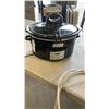 Image 2 : FATCO 5000 BTU WINDOW AIR CONDITIONER WORKING WITH SLOW COOKER