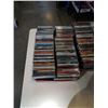 Image 2 : 2 TRAYS OF CDS