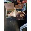 Image 2 : 2 BOXES OF ROCK AND OTHER RECORDS