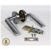 Image 1 : STEEL COLOUR PASSAGEWAY DOOR HANDLE SET