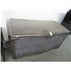 Image 1 : Suncast Plastic Storage Box /Bench
