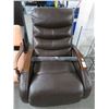Image 1 : Brown Leather Massage Chair