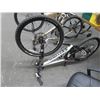 Image 1 : White Trex Ex 10 Speed Mountain Bike