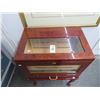 Image 2 : Cherry Footed Humidor