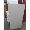 Image 1 : Lifetime 4' Banquet Table