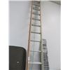 Image 1 : F/G 30' Ext. Ladder