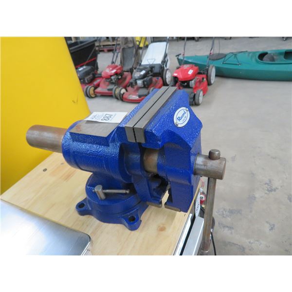 Bench Vise