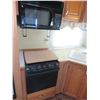 Image 8 : 2004 Jayco 30 RKS Designer T/A 30' 5th Wheel Camper