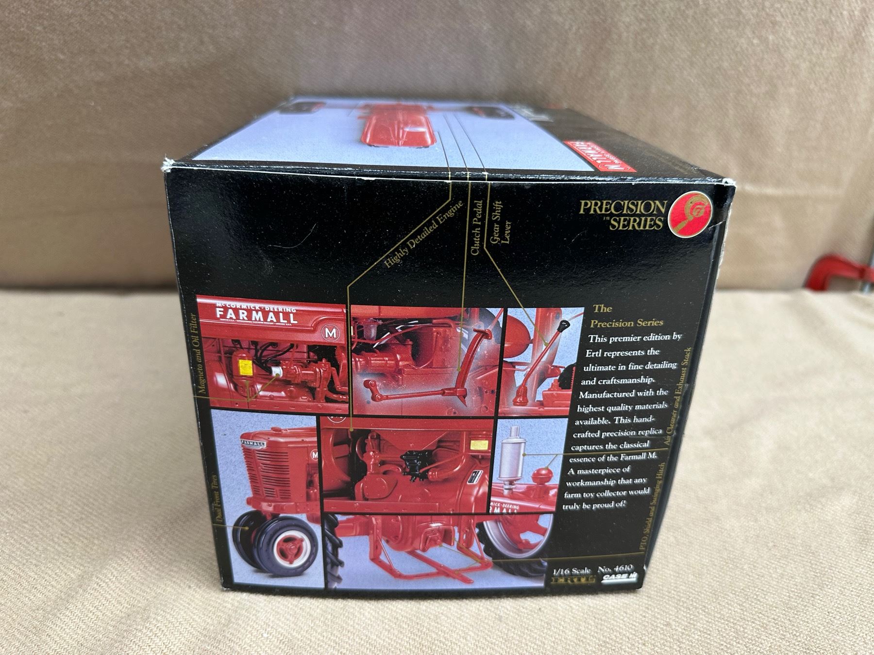 Deering Scale 1:16 SCALE MCCORMICK -DEERING THE FARMALL M PRECISION SERIES DIE-CAST ...