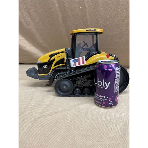 ERTL マニュアルスプレッダー ERTL 1/64 RED RUMBLER Tractor Puller w/Pulling Sled Set Toy