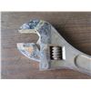 Image 2 : Metal AP-24 Adjustable 24" Crescent Wrench