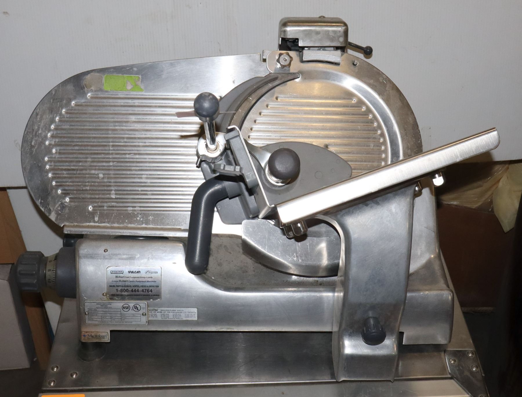 HOBART DELI SLICER MODEL 2612