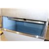 Image 5 : ICE MAKER MODEL XWC630 ON BASE/BIN