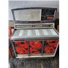 Image 1 : VINTAGE JUKEBOX (WORKING)