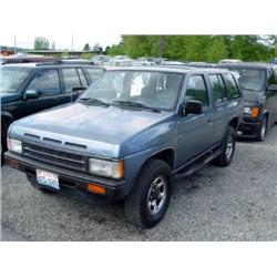 91 NISSAN PATHFINDER 4X4 4DR EXMT.                                    