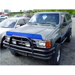 87 TOYOTA 5SPD 4X4 P/U EXMT.                                          