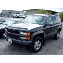 *94 CHEVROLET BLAZER 4X4 2DR EXMT.                                    