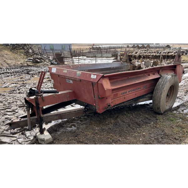 CASE INT MODEL 540 MANURE SPREADER WOOD FLOOR