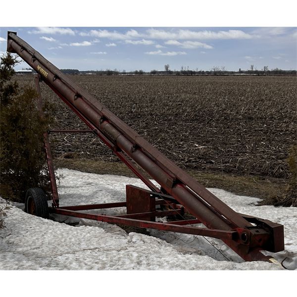 VERSATILE GRAIN AUGER - 8 INCH X 40 FOOT - PTO