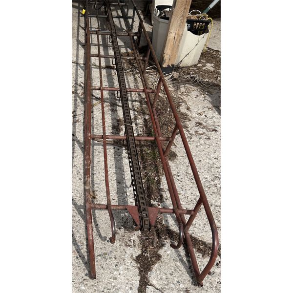 PIPE ELEVATOR - APPROX 27 FOOT - WORKING