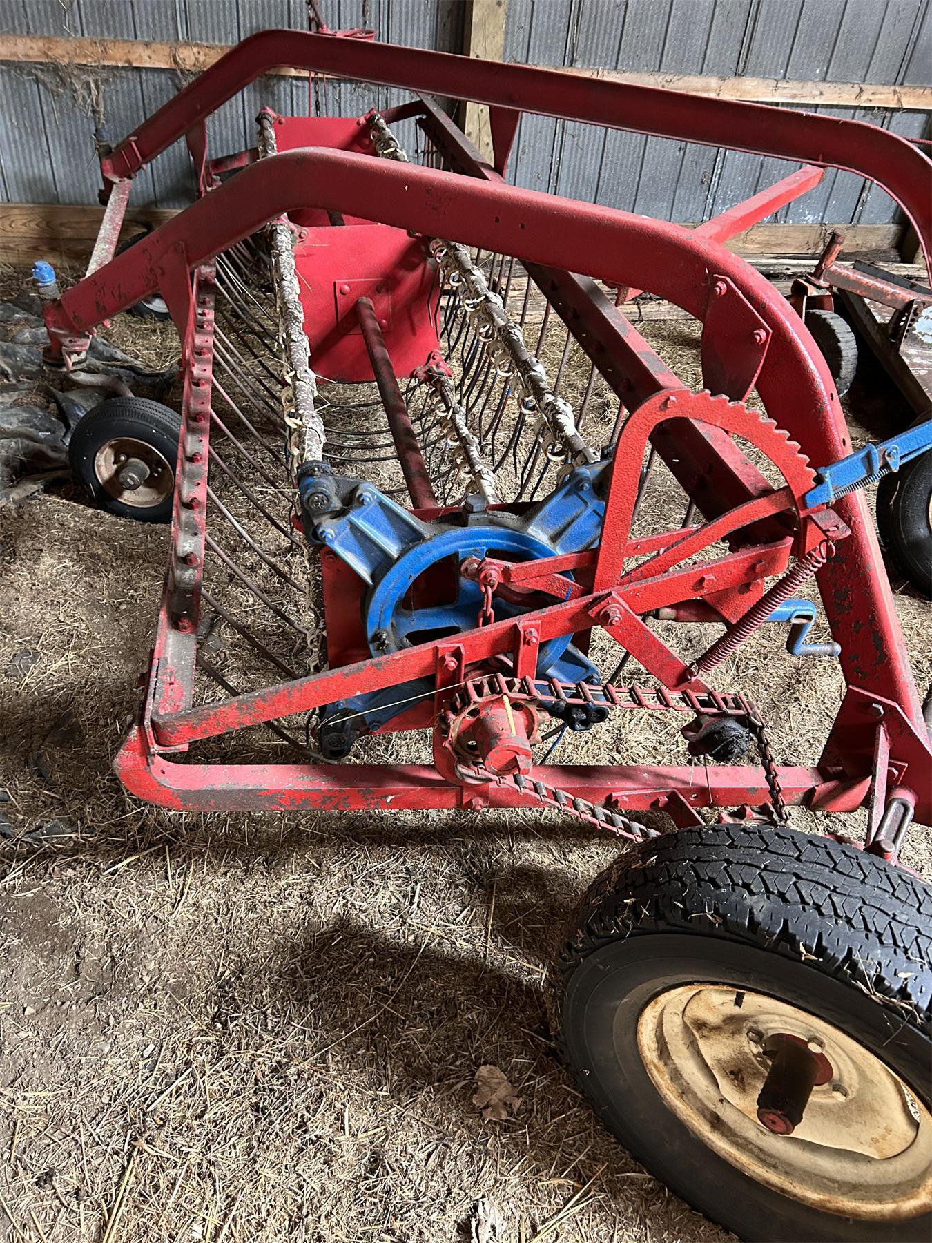 MCCORMICK DEERING 4 BAR HAY RAKE - USED LAST SEASON