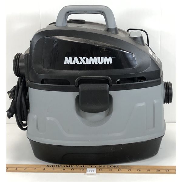 MAXIMUM 5GAL WET/DRY PORTABLE VACUUM