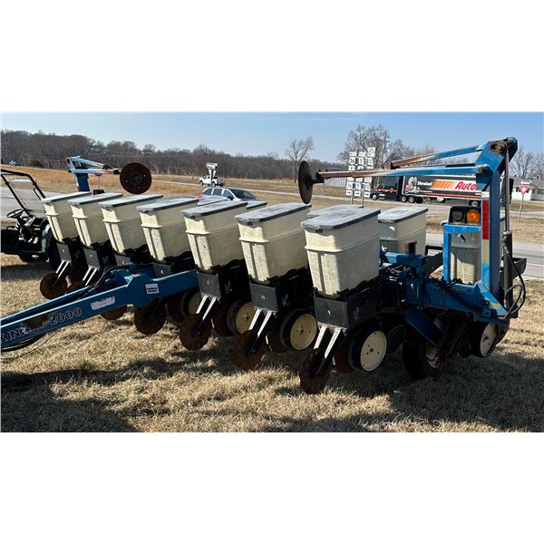 1997 Kinze Planter