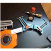 Image 4 : 2 Miter Clamps, Pressure Gauge and Measuring Tape