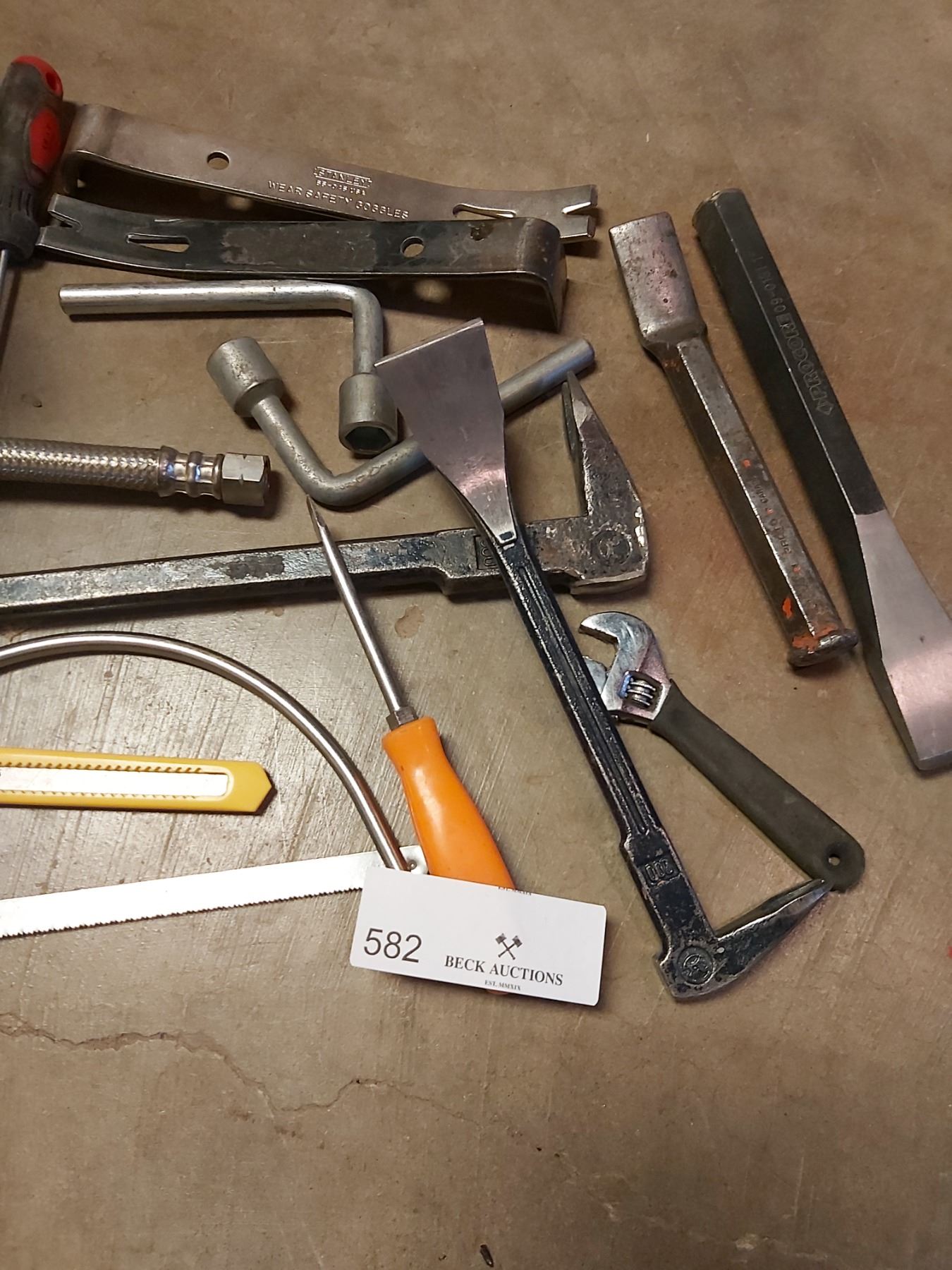 Roberts Loop Pile Cutter Model 10152 & Olaf Utility Knife Beck